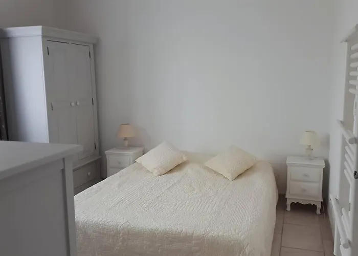 Nice Flat With Jacuzzi And Garden