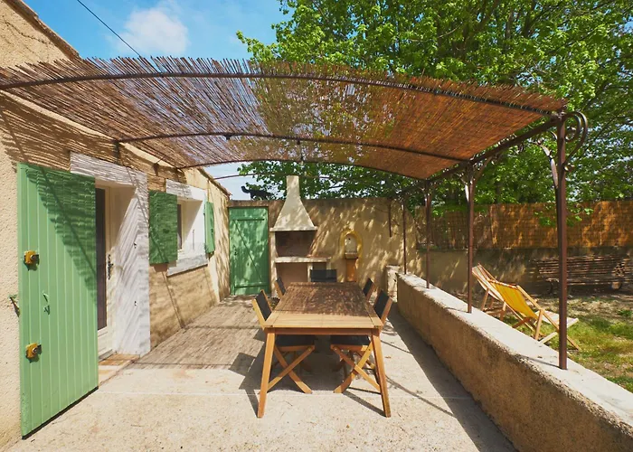 Maison Provencale Avec Jardin